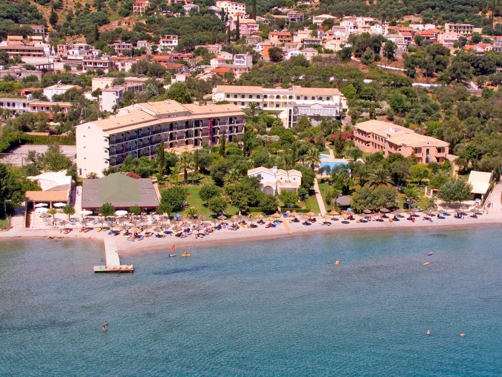 Delfinia Hotel Мораитика Экстерьер фото