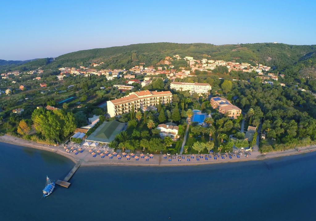 Delfinia Hotel Мораитика Экстерьер фото
