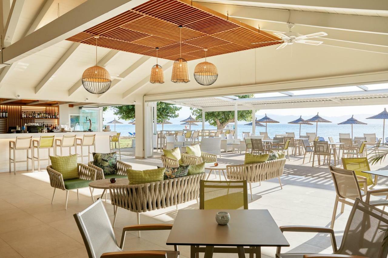 Delfinia Hotel Мораитика Экстерьер фото